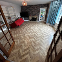 8mm Kiandl Fishbone,
Oak Fortress Rochesta